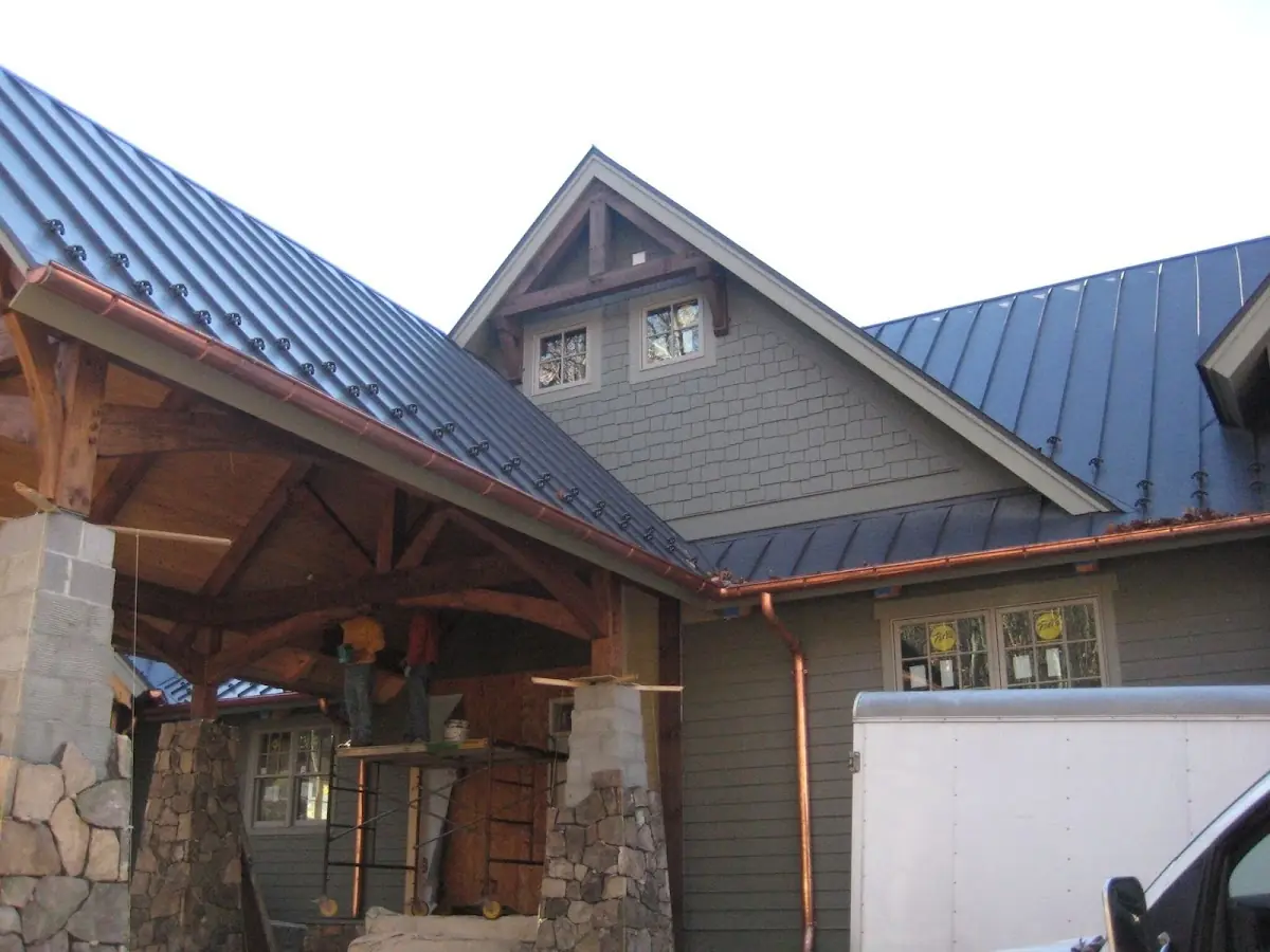 Craftsman Roofing team delivering quality roofing work in Laguna